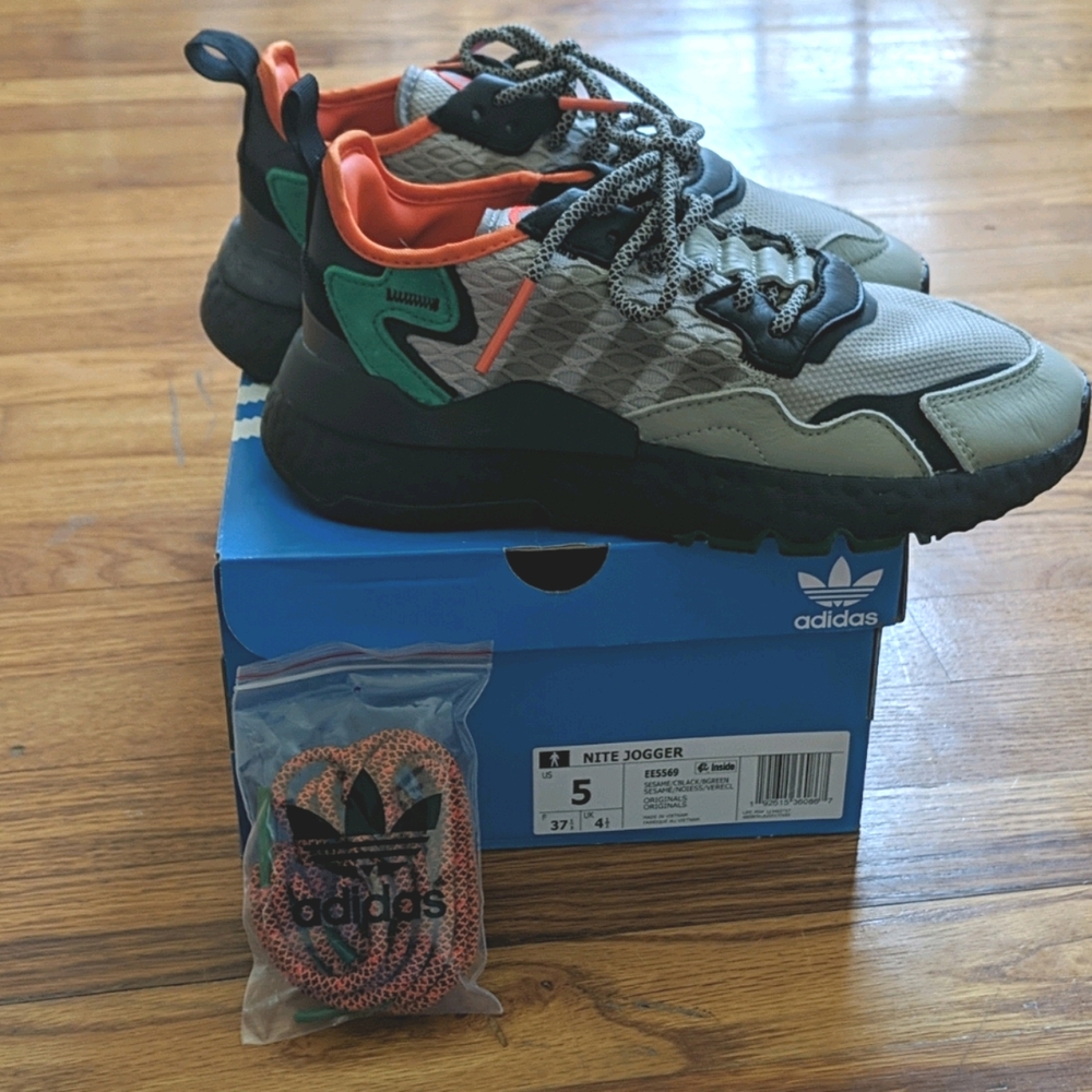 Adidas Nite Jogger Sesame/ Green